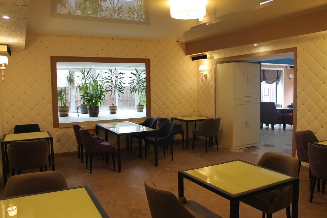 Non-Stop Economy Hotel Boryspilʼ Exterior foto