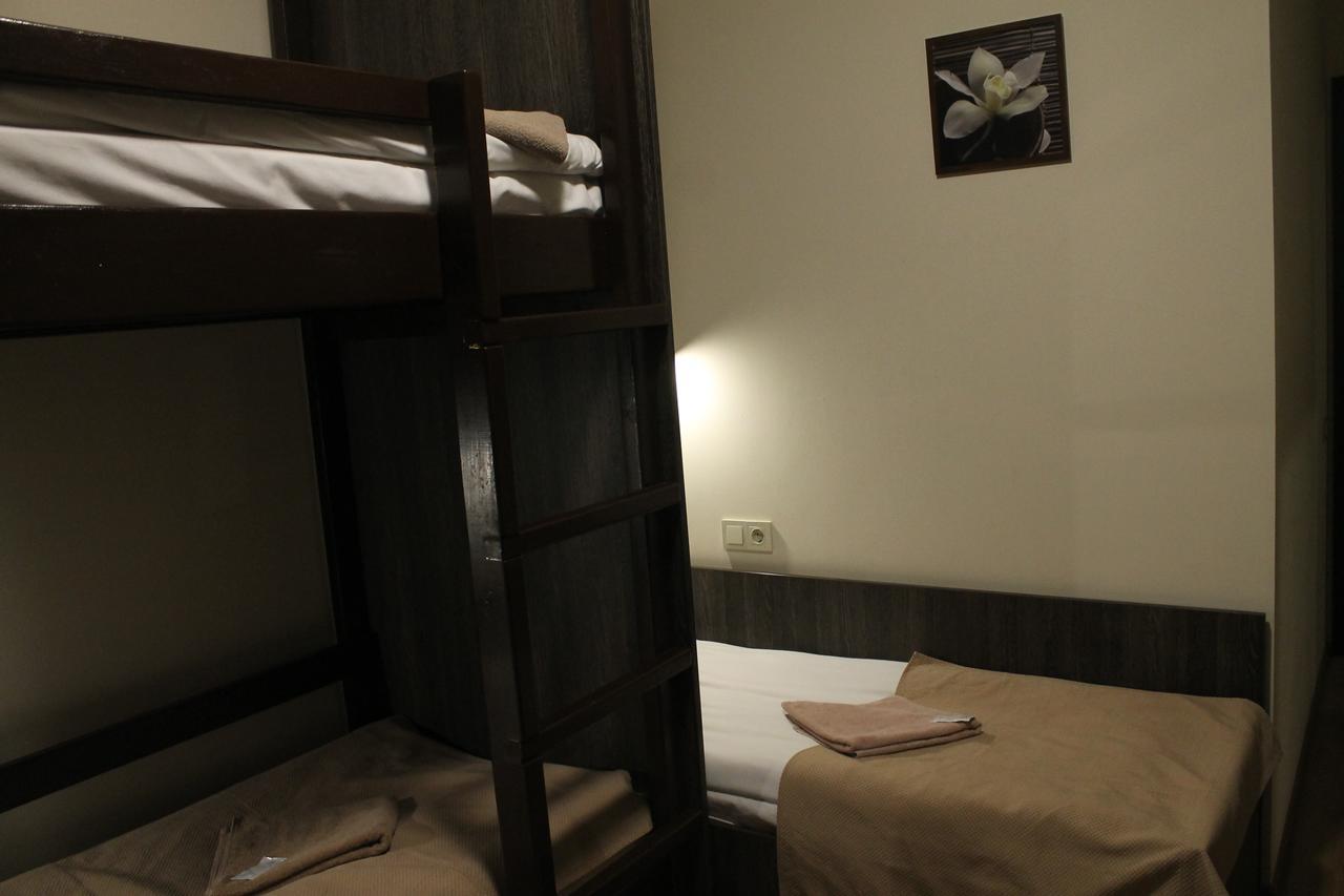 Non-Stop Economy Hotel Boryspilʼ Exterior foto