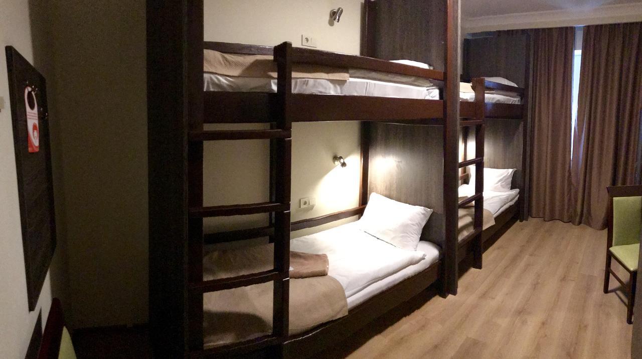 Non-Stop Economy Hotel Boryspilʼ Exterior foto